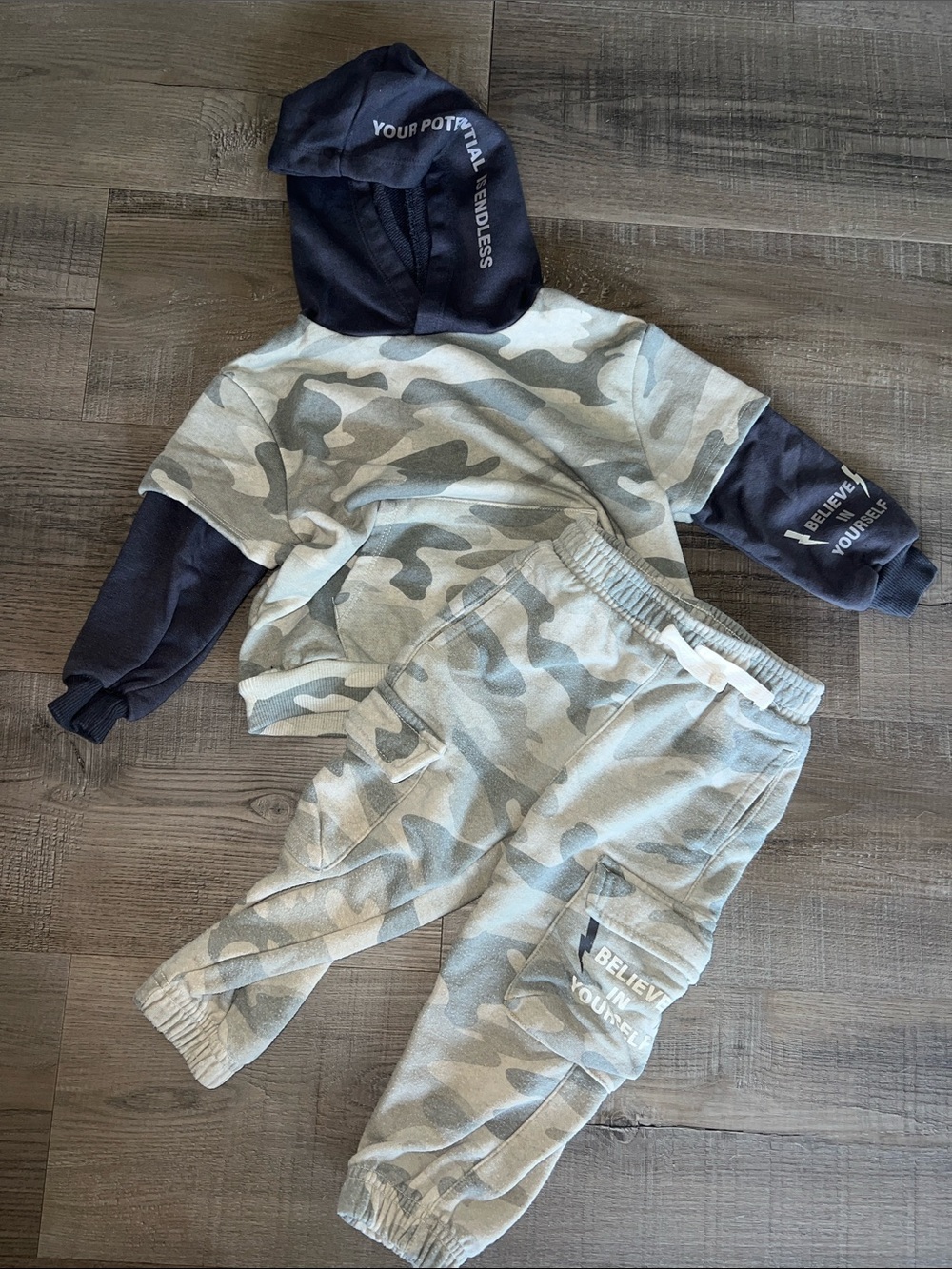 Kids Camo Hoodie & Jogger Set - Gray Camo